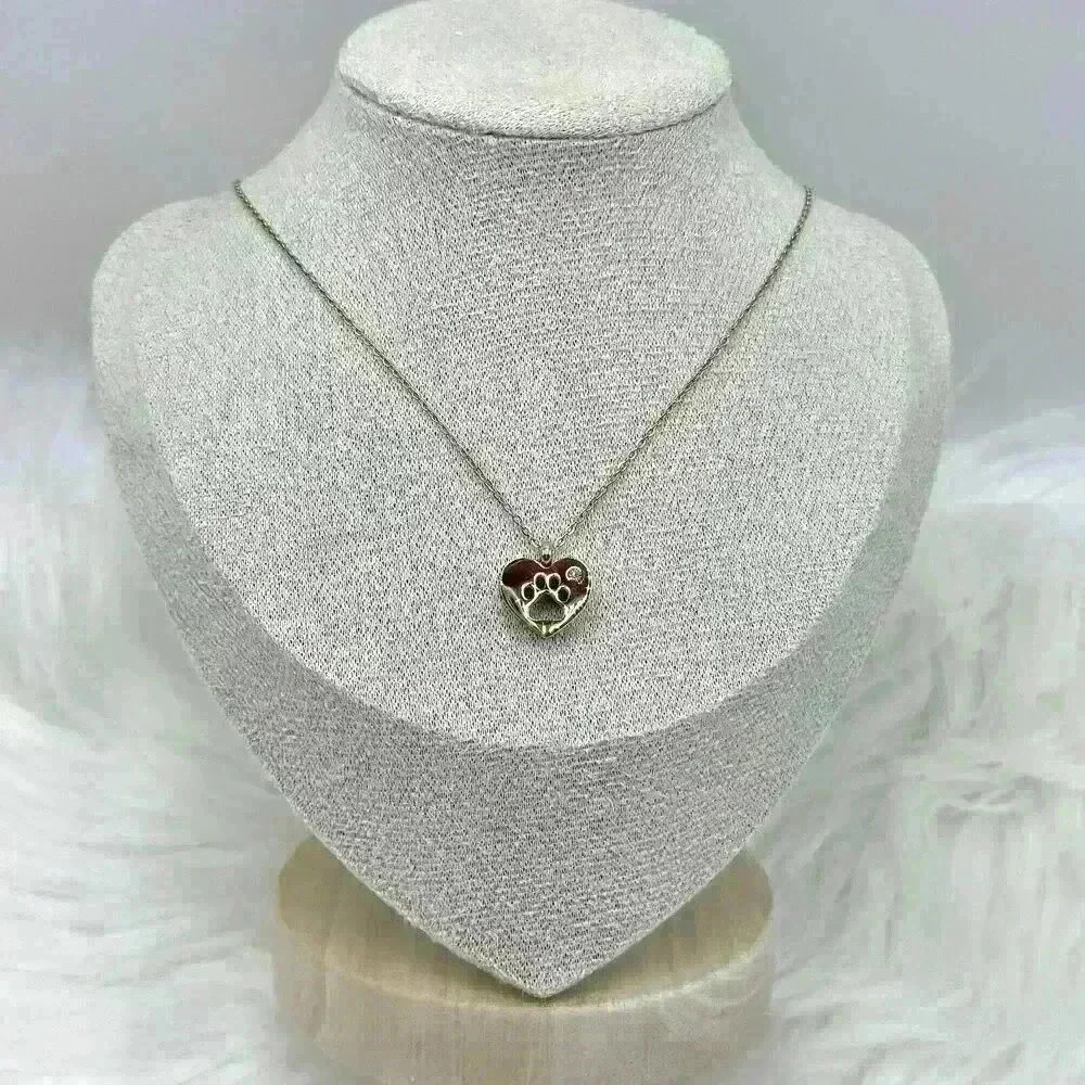 Heart Paw Print Pendant Necklace in yellow Gold